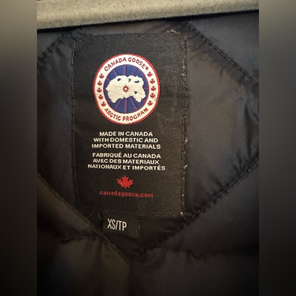 Canada Goose Men’s Lodge Parka. Black. Size XS - Picture 2 of 9